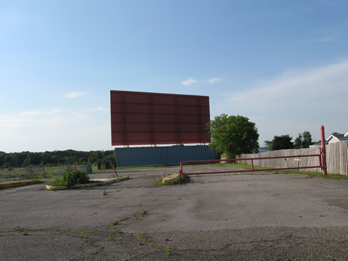 Miracle Twin Drive-In Theatre - Fading Fast June 2012 (newer photo)